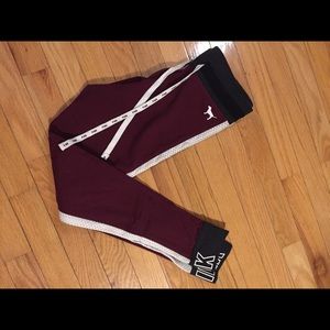 VS PINK YOGA size small like NEW worn 2 or 3 times